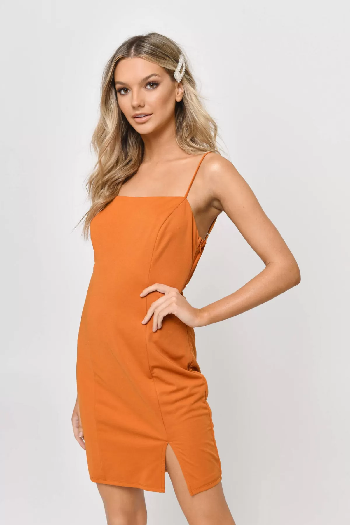 Tobi ASTR Blake Twist Back Slit Mini Dress - * Rehearsal Dinner Dresses | Bachelorette Party Dresses