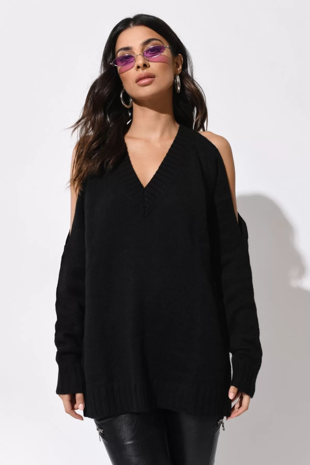 Tobi Camila Cold Shoulder Sweater - Black* Long Sleeve Tops | Sweaters & Cardigans