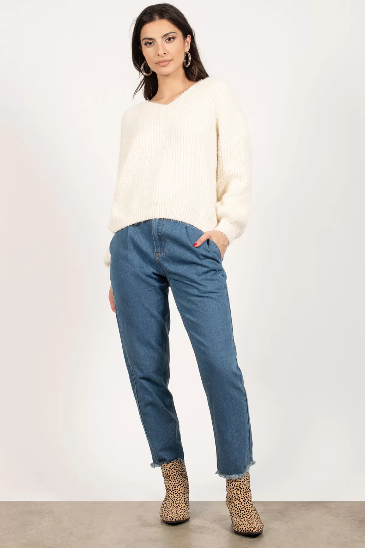 Tobi Cloudy Days V-Neck Sweater - * Sweaters & Cardigans | Office Outfits