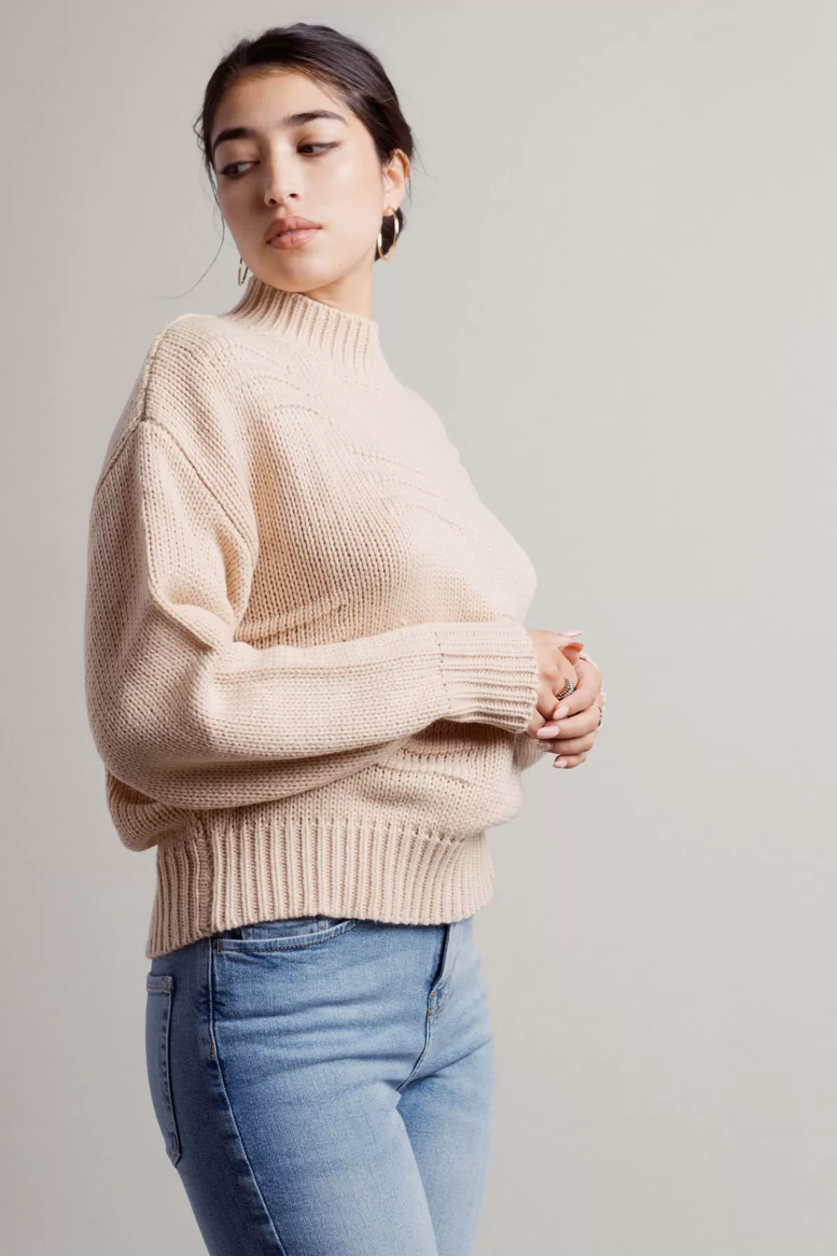 Tobi Creme Brulee Mock Neck Sweater - * Airport & Travel Outfits | Holiday Gift Guide