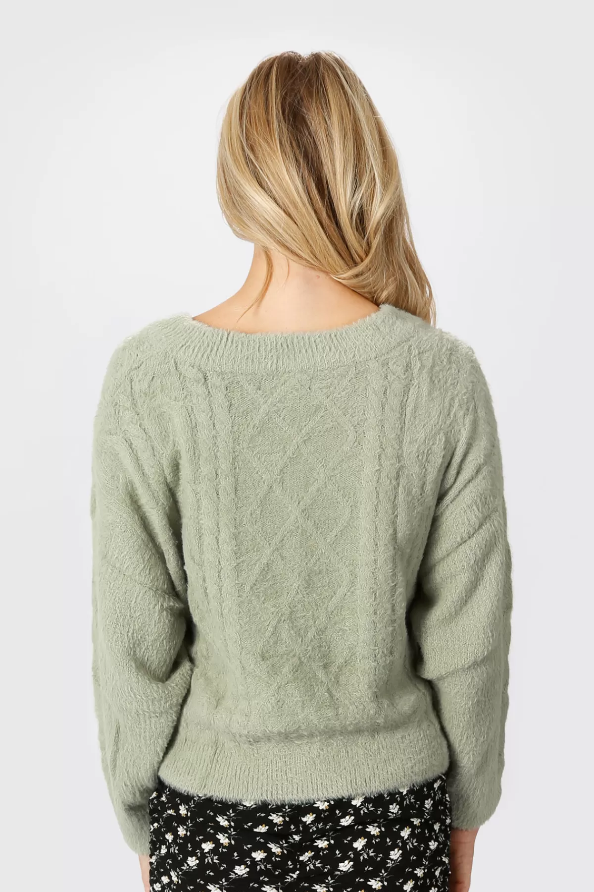 Tobi Cuddle Season Cable Knit Sweater - Green* Holiday Gift Guide | Sweaters & Cardigans