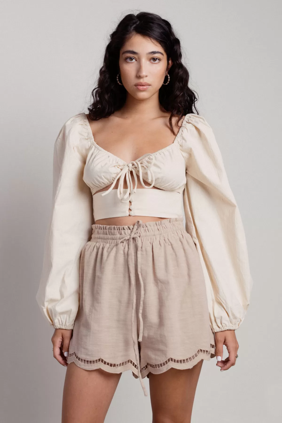 Tobi Curvy Scallop Shorts - * Resort Wear | Shorts