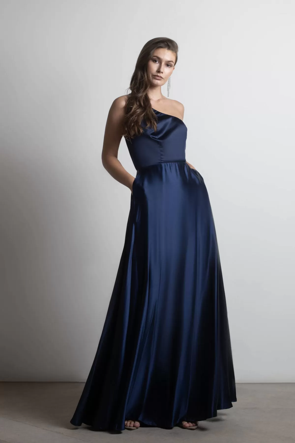 Tobi Elisa Satin One Shoulder Maxi Dress - * Satin Bridesmaid Dresses | Mother Of The Bride Groom Dresses