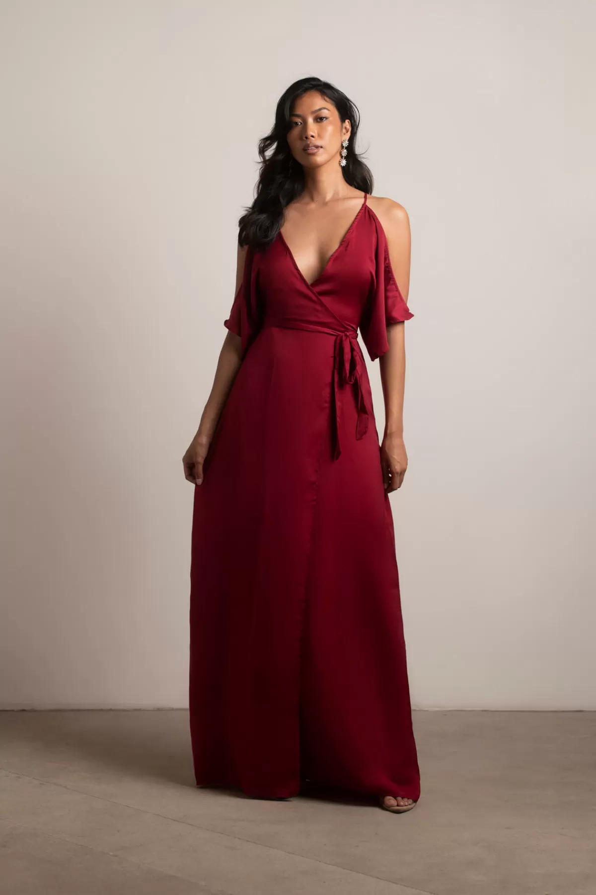 Tobi Feeling The Night Satin Cold Shoulder Maxi Dress - * Satin Bridesmaid Dresses | Mother Of The Bride Groom Dresses