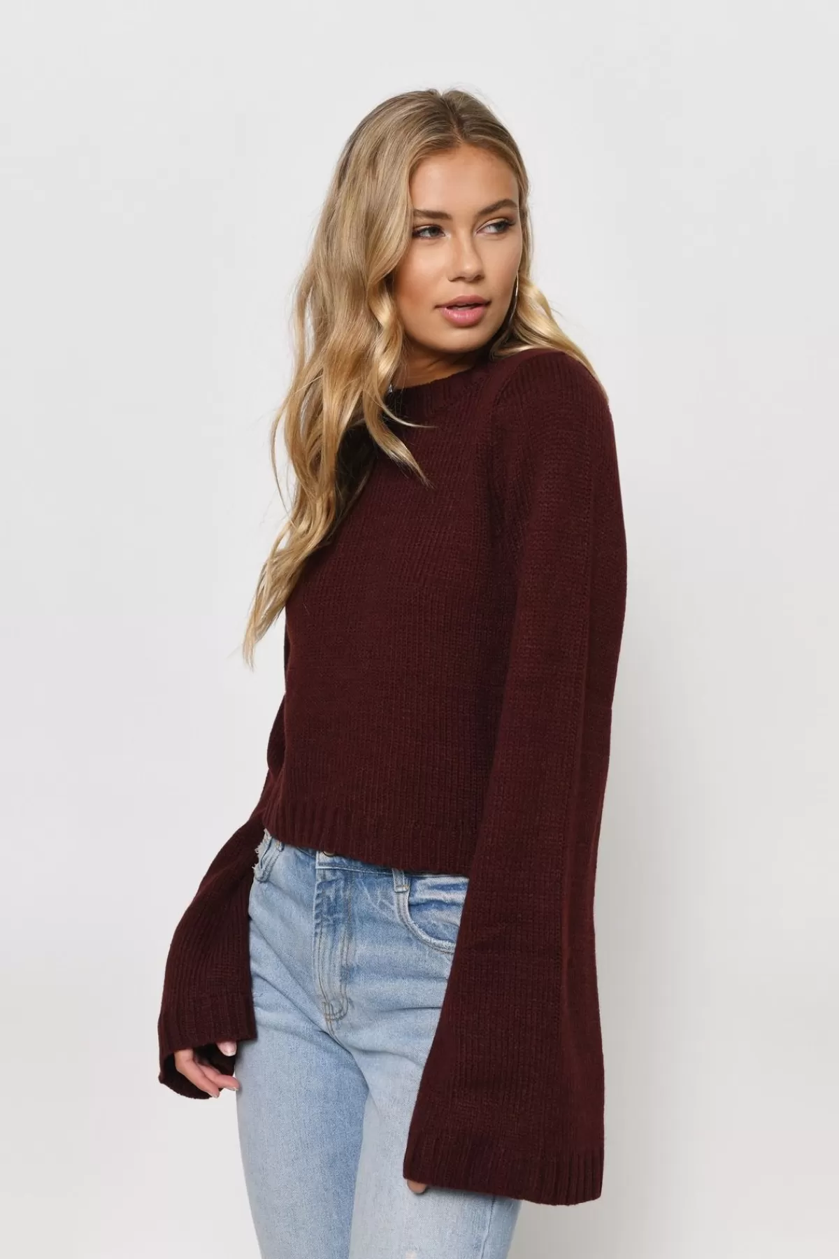 Tobi Jeannie Crop Top - Black* Sweaters & Cardigans | Red Tops