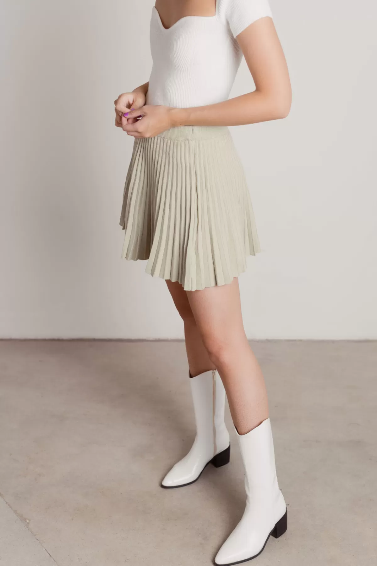 Tobi Kobe Pleated Mini Skirt - Sage* Skirts | Concert Outfits