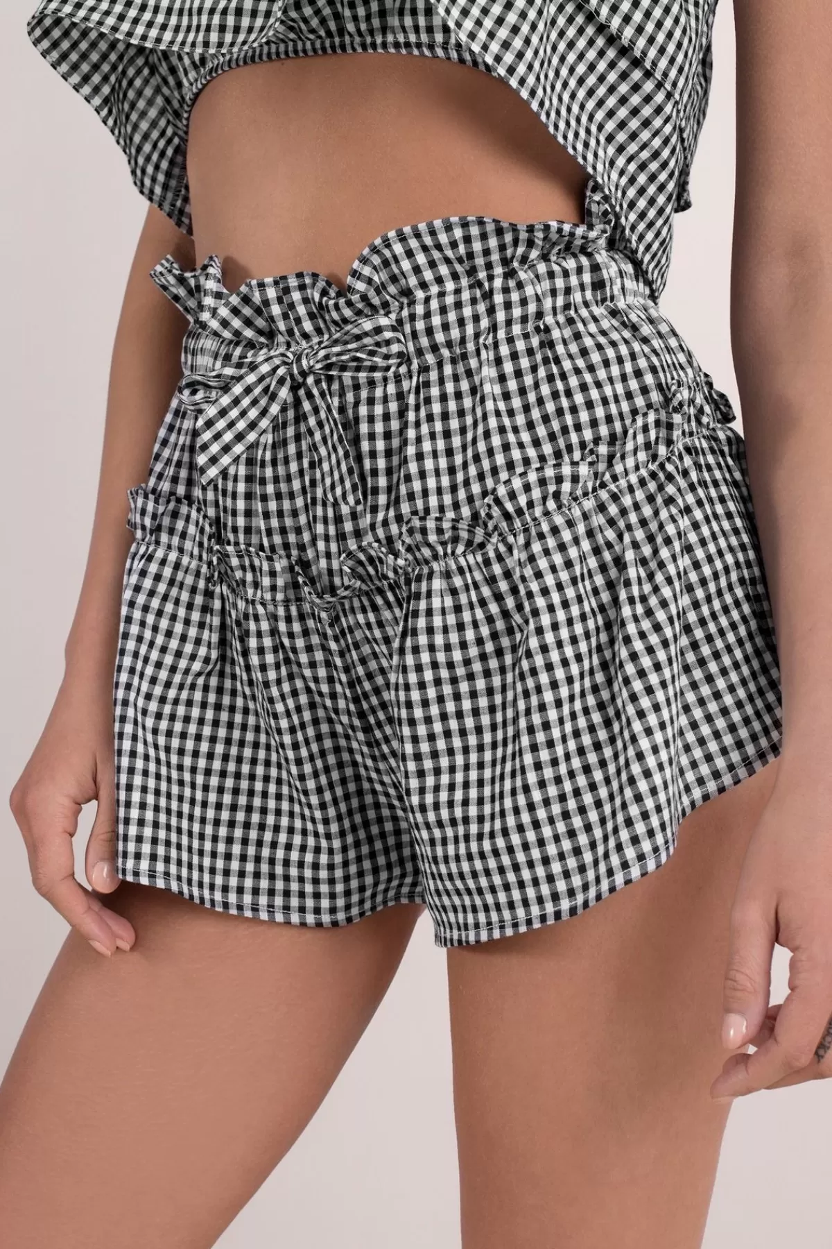 Tobi No Pressure Gingham Shorts - * Shorts