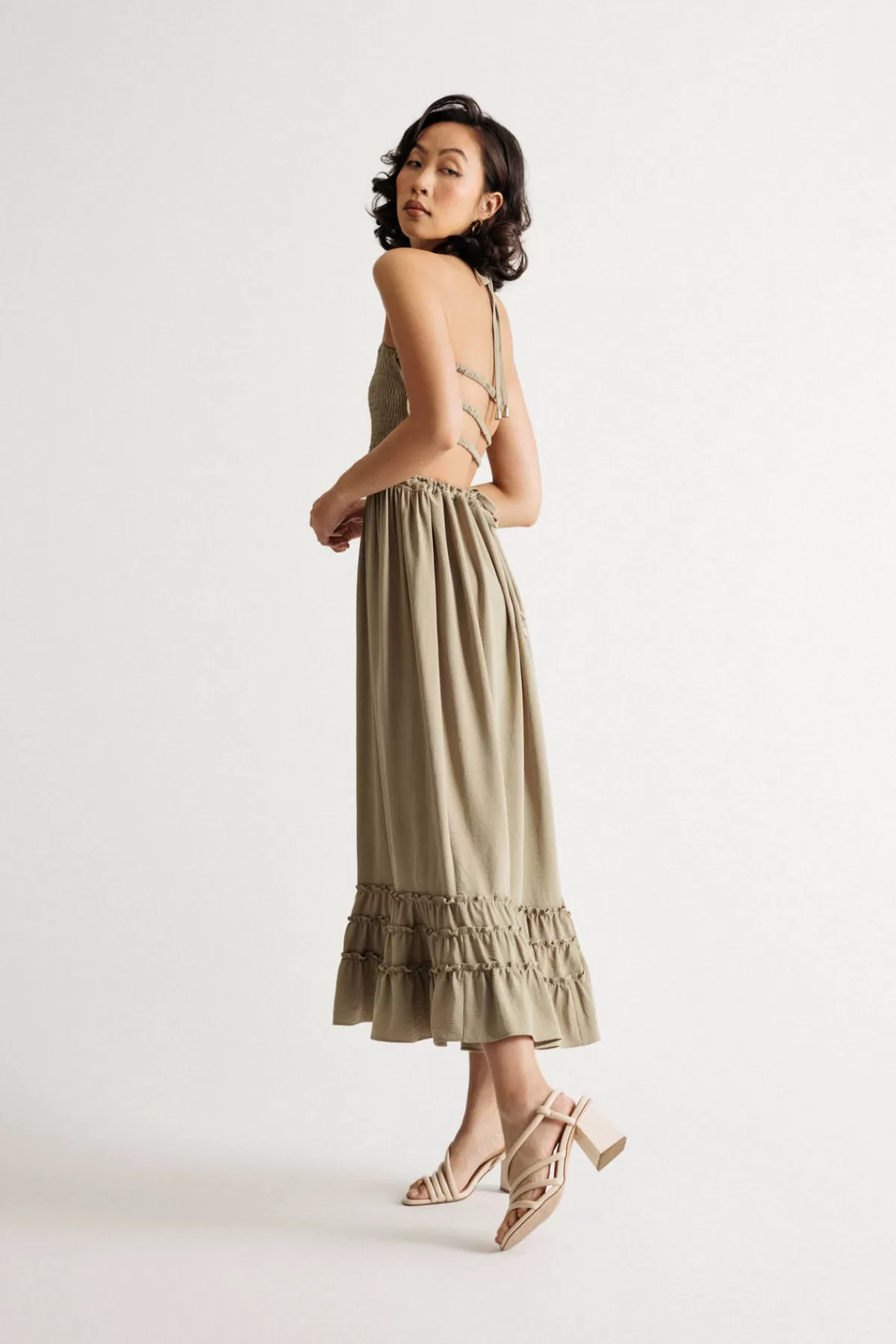 Tobi On To Something Smocked Open Back Midi Dress - * Bump Friendly Dresses | Beach Dresses