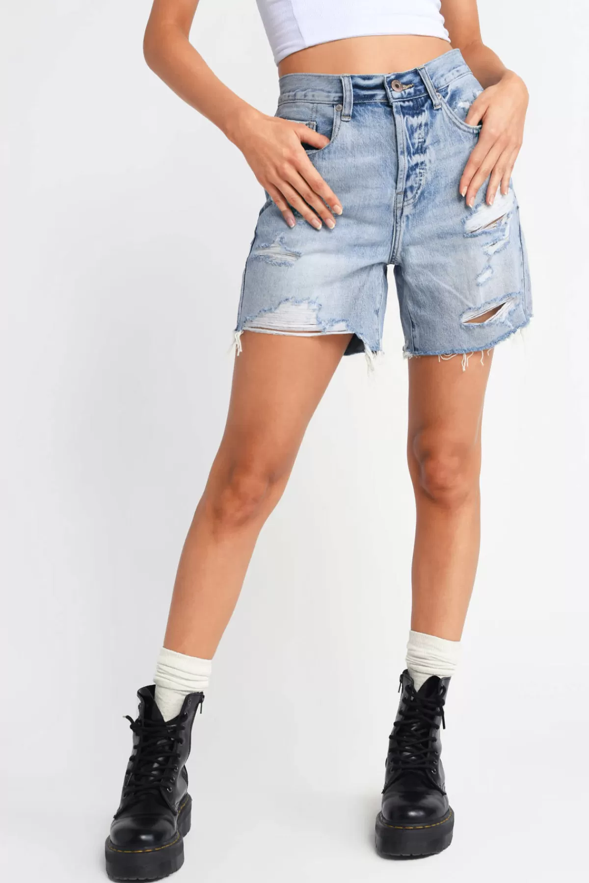 Tobi Pistola Devin High Waist Shorts - * Denim