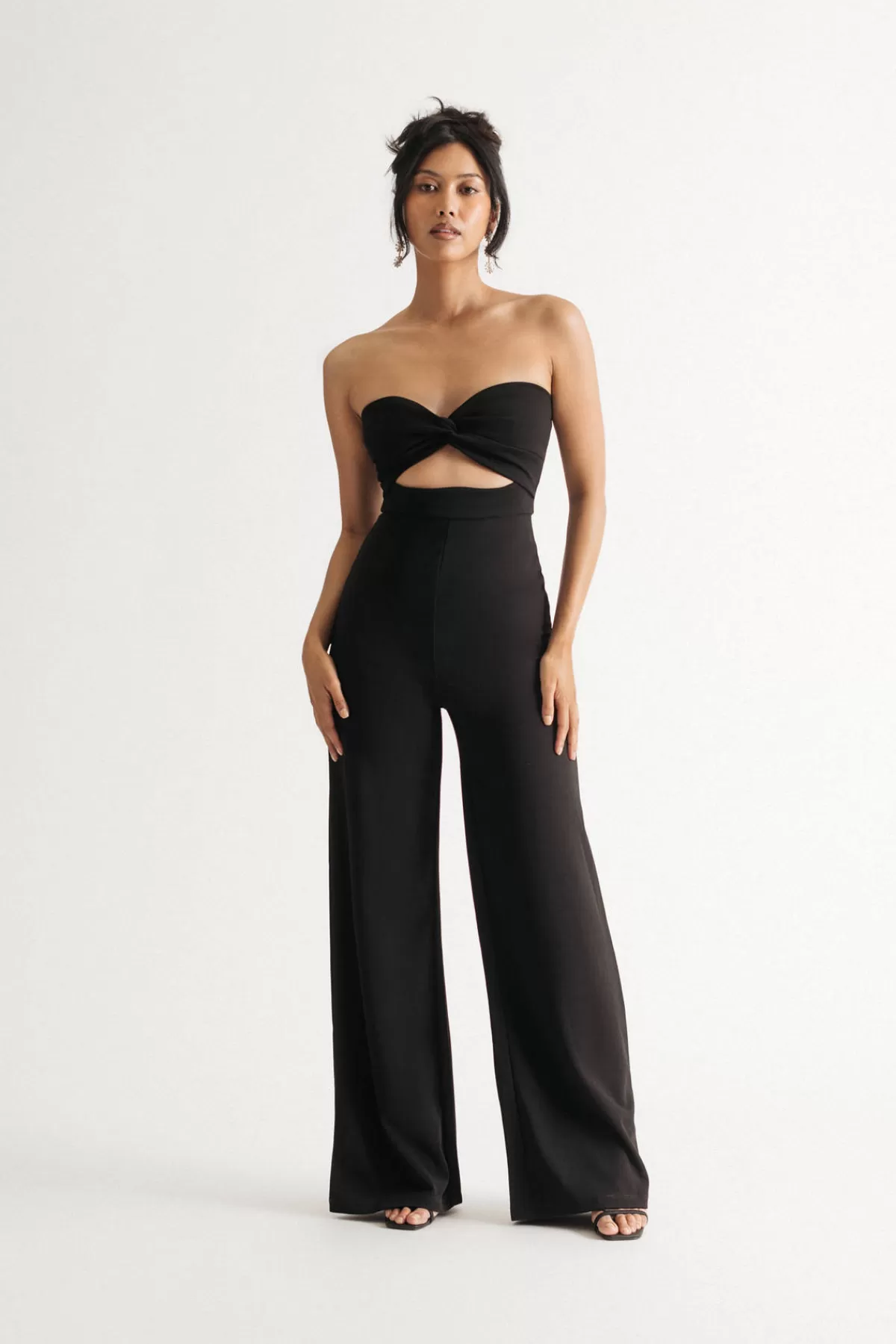 Tobi Playing Games Knot Cutout Wide-Leg Jumpsuit* New Years Eve Outfits