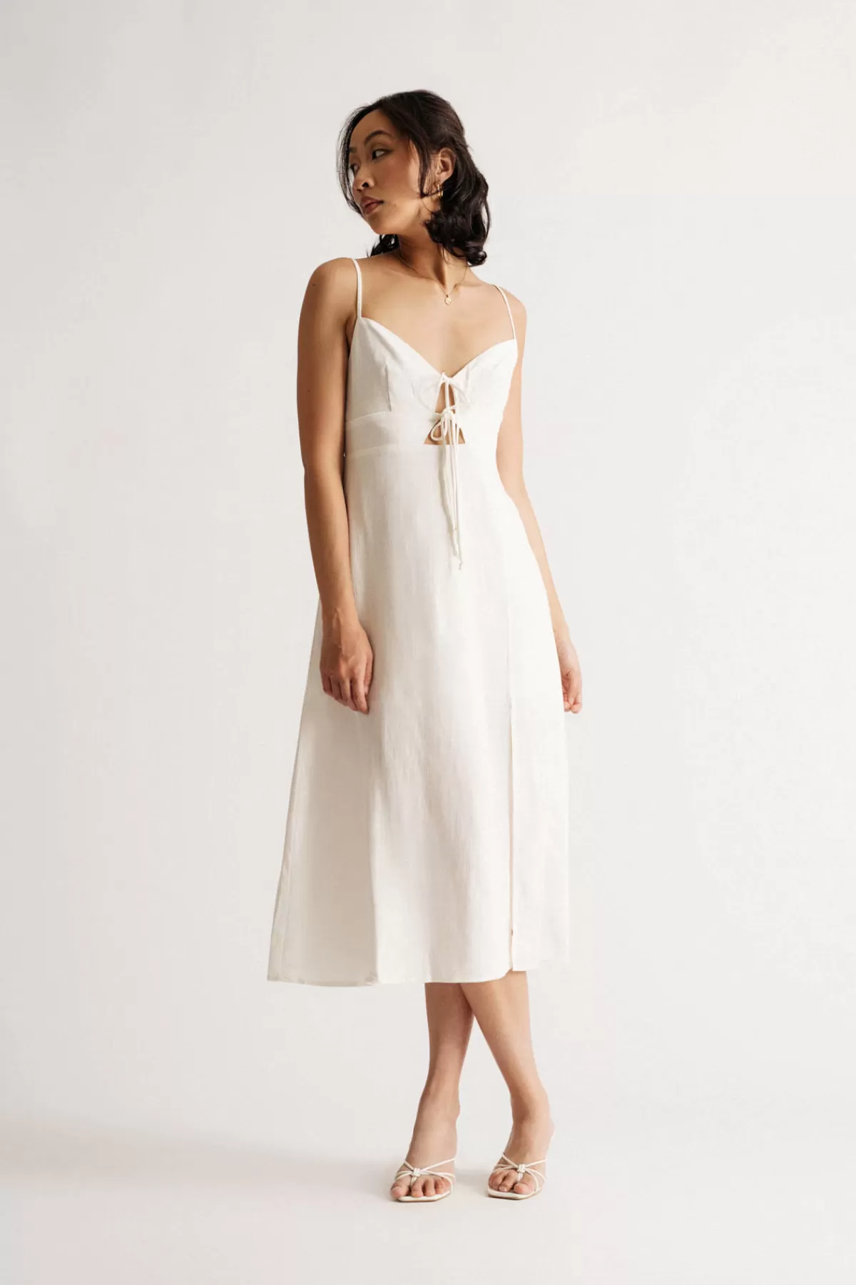 Tobi Rosalie Linen Front Tie Midi Dress* Honeymoon Outfits | Casual Wedding Dresses