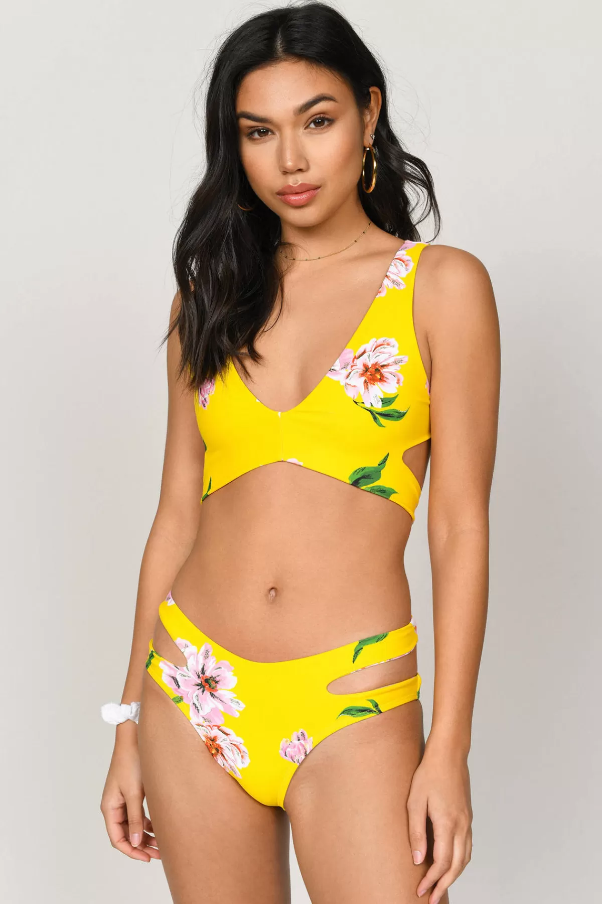 Tobi Secret Plunge Floral Bikini Top - * Resort Wear | Beach Vacation Outfits