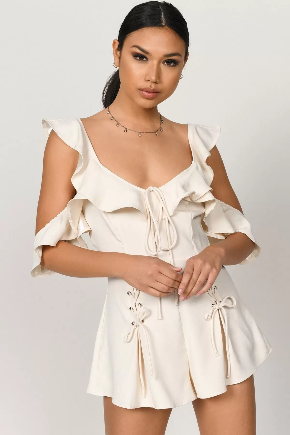 Tobi Sloan Ruffle Romper - * Valentines Day Outfits | Concert Outfits