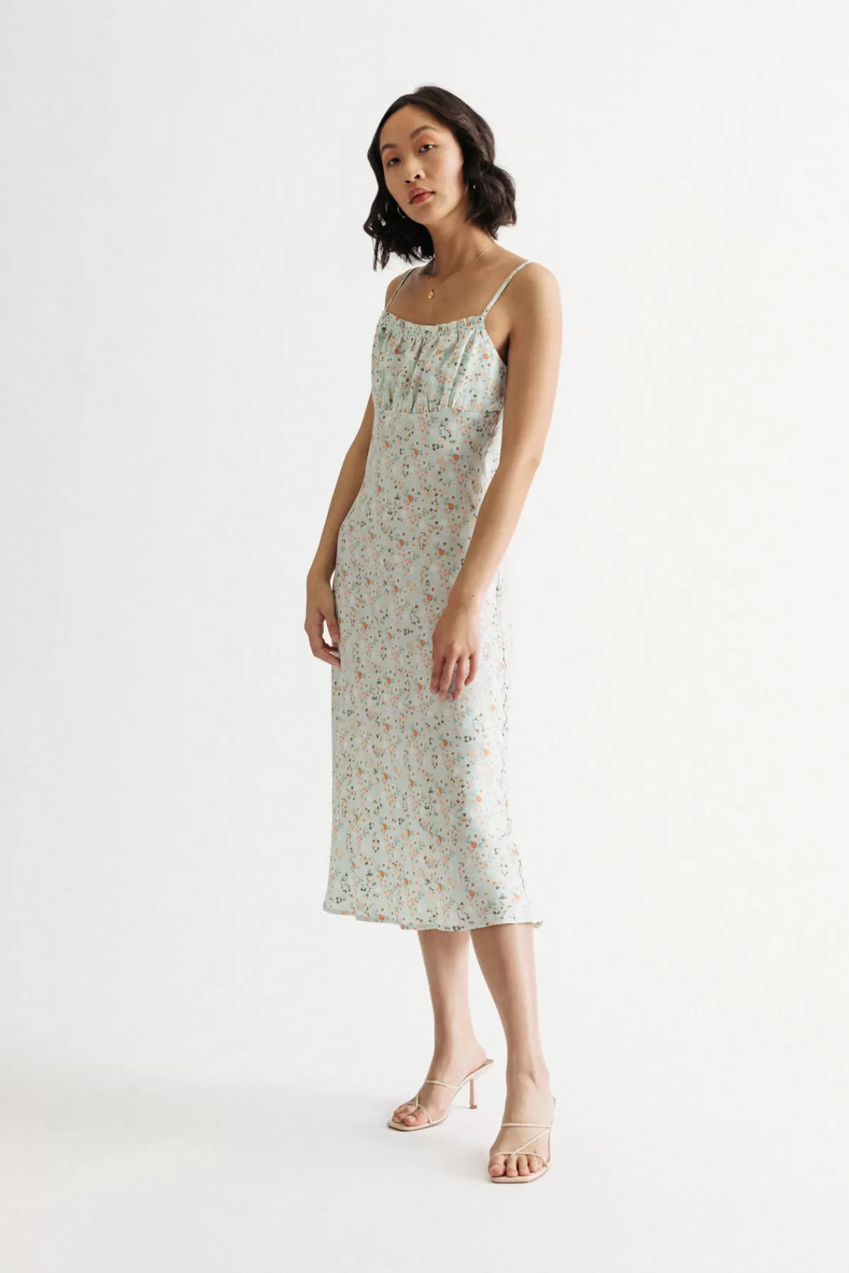 Tobi Summer Gaze Floral Ruched Midi Dress - * Honeymoon Outfits | Beach Vacation Outfits