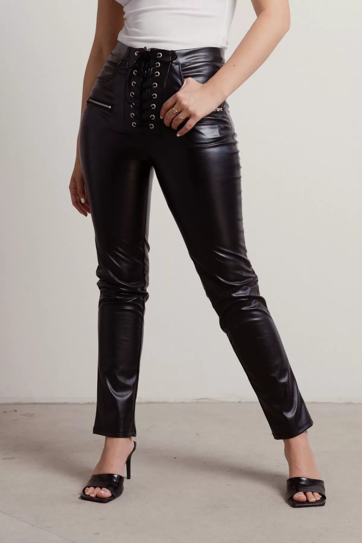 Tobi Sylis Lace Up Pants - * Valentines Day Outfits | Pants