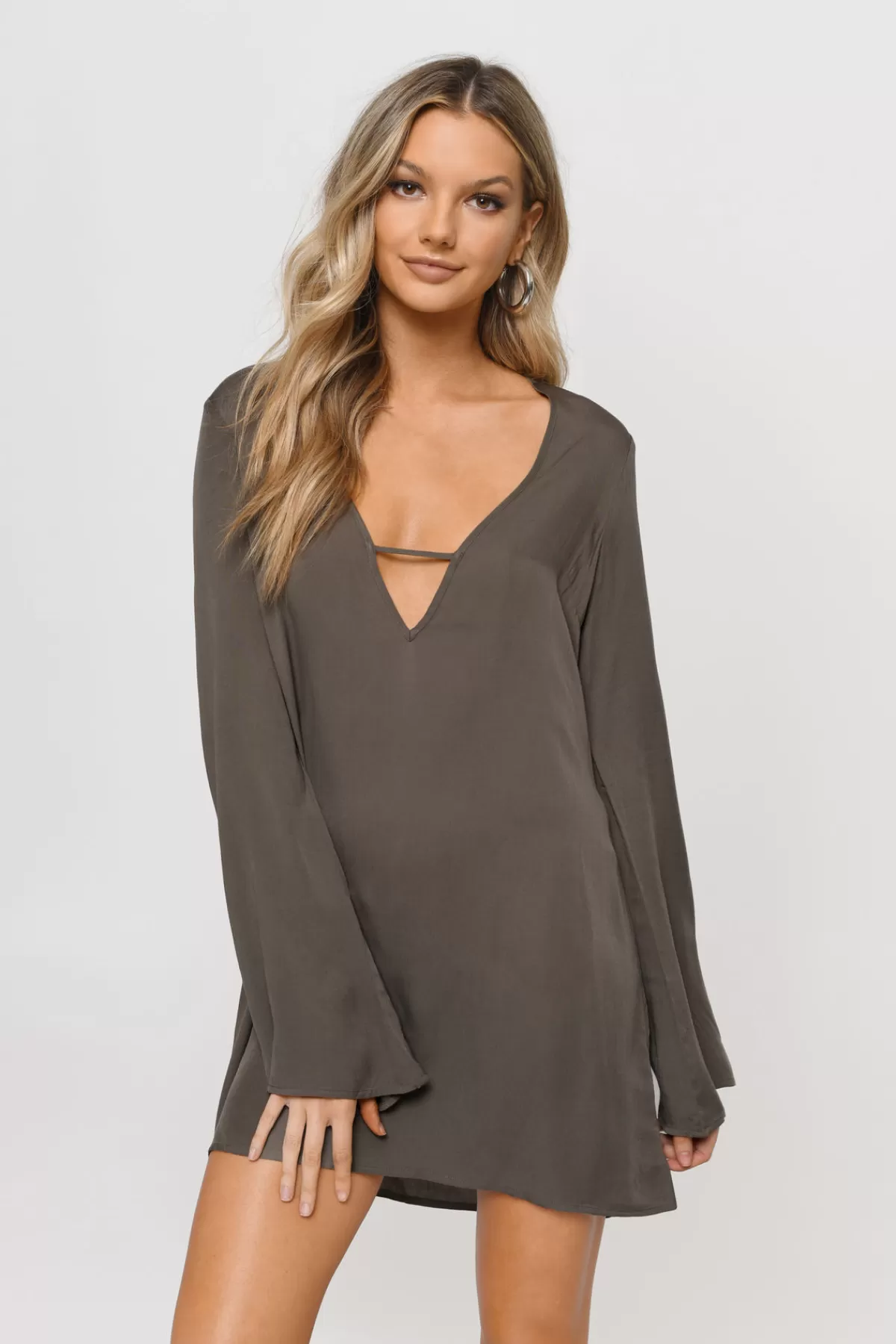 Tobi Whitney Plunging Shift Mini Dress - * Shift Dresses | Deep V Dresses